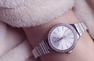 best-womens-luxury-watches-in-india-featured